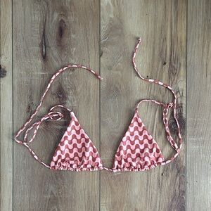 Skatie pink and White Wave Pattern Bikini Top